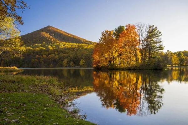 가을에 버지니아주에 아름다운 봉우리들의 아름다운 — 스톡 사진