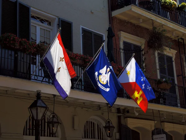 新奥尔良和路易斯安那州的国旗 — 图库照片