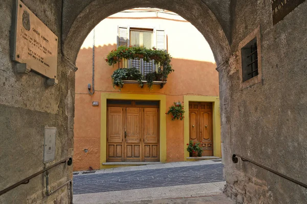 Een Dichtbij Van Een Smalle Straat San Bartolomeo Galdo — Stockfoto