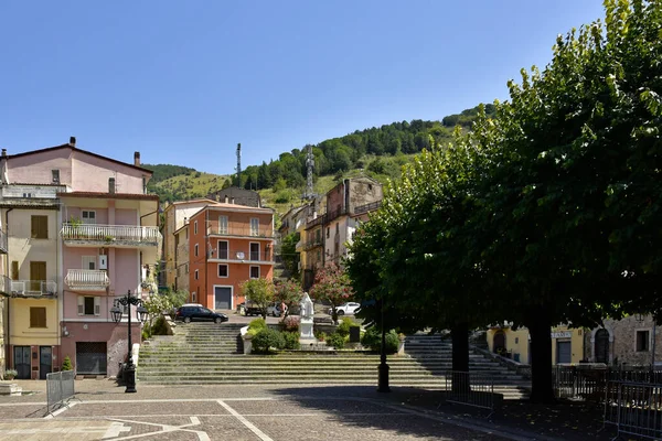 イタリアのラツィオ地域の村 バジェコルサの小さな広場 — ストック写真