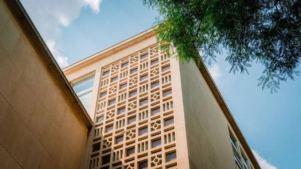 Colpo Angolo Basso Parte Edificio Cielo — Foto Stock