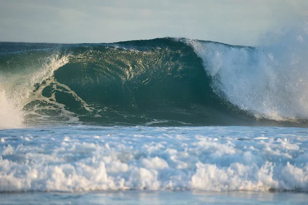 Grandes Ondas Oceânicas Poderosas — Fotografia de Stock
