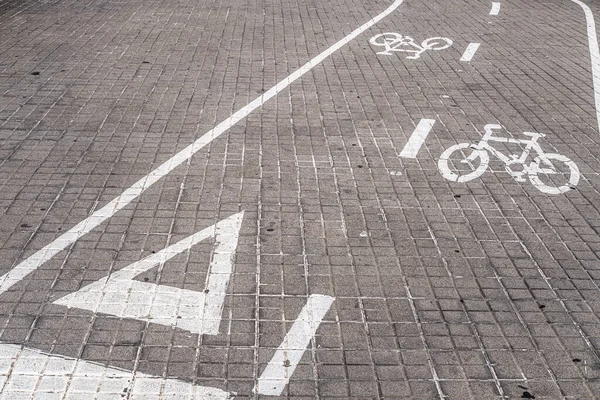 Κοντινό Πλάνο Μιας Αποκλειστικής Ποδηλατικής Λωρίδας Ασφαλτοστρωμένο Δρόμο Στο Δρόμο — Φωτογραφία Αρχείου