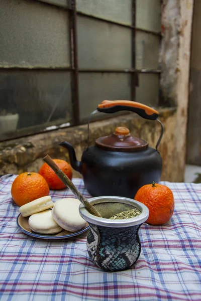 Teapot Mate Tea Cookies Fruits Table — Stock Photo, Image