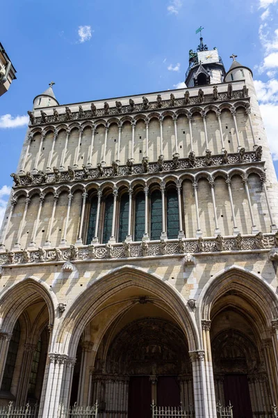 Tiro Vertical Histórica Igreja Notre Dame Dijon Contra Céu Azul — Fotografia de Stock