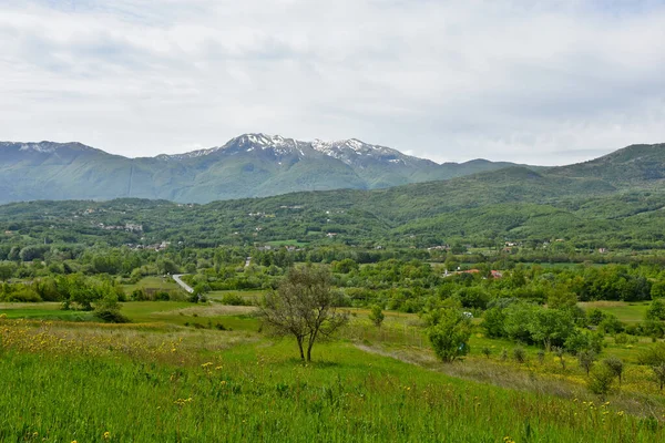 Beautiful Landscape Molise Village Macchiagodena Italy Green Meadow Fields Mountains — Stock Photo, Image