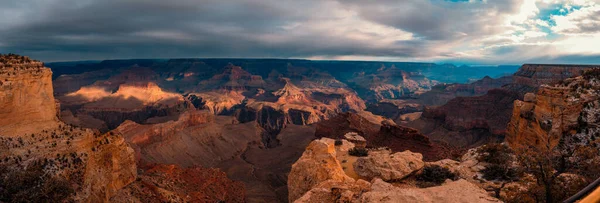 Μια Πανοραμική Θέα Του Εθνικού Πάρκου Grand Canyon Ένα Σημαντικό — Φωτογραφία Αρχείου