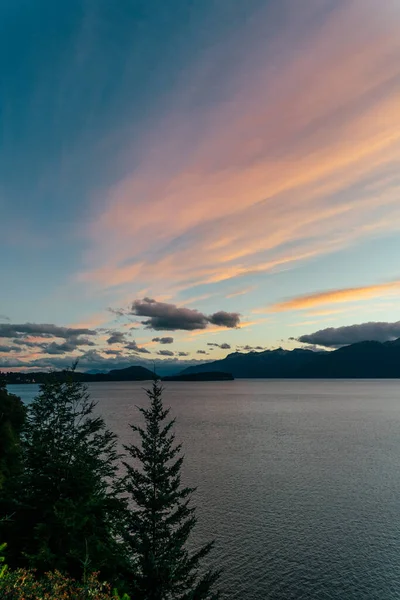 Vertikal Bild Vacker Solnedgång Över Havet — Stockfoto