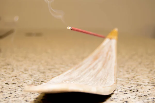 Red Incense Burning Smoke Table — Stock Photo, Image