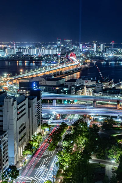 Ein Schöner Blick Auf Eine Stadt Bei Nacht — Stockfoto