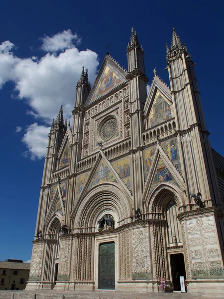 Een Uitwendig Uitzicht Prachtige Kathedraal Van Orvieto Umbrië Italië — Stockfoto