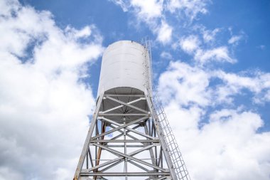 Orta Amerika, Guatemala 'da bir çimento ambarı.