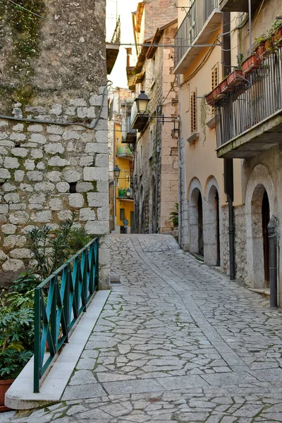 Vertical Shot Narrow Street Old Buildings Village Province Benevento Italy — Stock Photo, Image