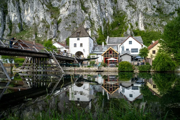 Almanya, Bavyera 'daki Essing köyünün güzel bir manzarası.