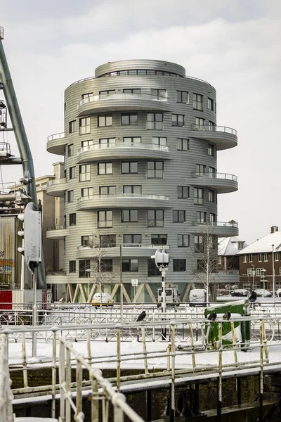 Moderní Architektura Obytné Věže Zdymadly Popředí Muntsluisbrugu — Stock fotografie