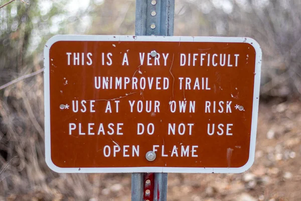 Sign Warning Unimproved Trail Wild Life Área Caution Rattle Snakes — Foto de Stock