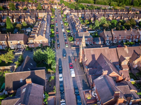 Вид Воздуха Традиционные Британские Дома Автомобили Улице Закате — стоковое фото