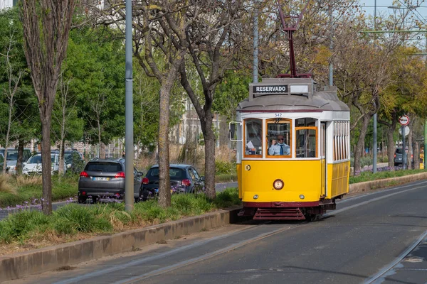 Ένα Παλιό Ιστορικό Κίτρινο Τραμ Στην Avenida Julho Δρόμο Στη — Φωτογραφία Αρχείου