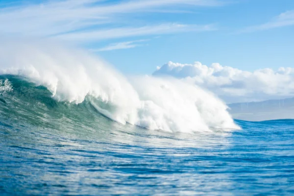 Güzel Bir Deniz Fırtınalı Mavi Dalgalar Görüntüsü — Stok fotoğraf