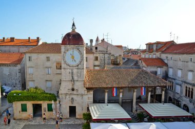 Ortaçağ Hırvat kenti Trogir 'in tarihi ilçesine Kuş bakışı bakış