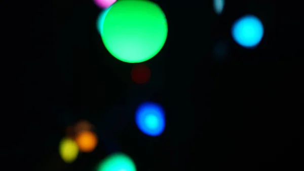 Kolorowe Świecące Światła Suficie Odizolowane Czarnym Tle — Zdjęcie stockowe