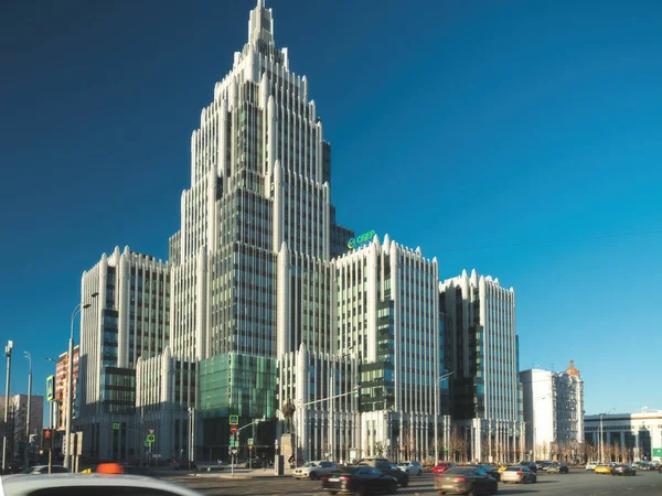 俄罗斯莫斯科 奥鲁日赫尼商业中心高层大楼落日的绝妙照片 — 图库照片