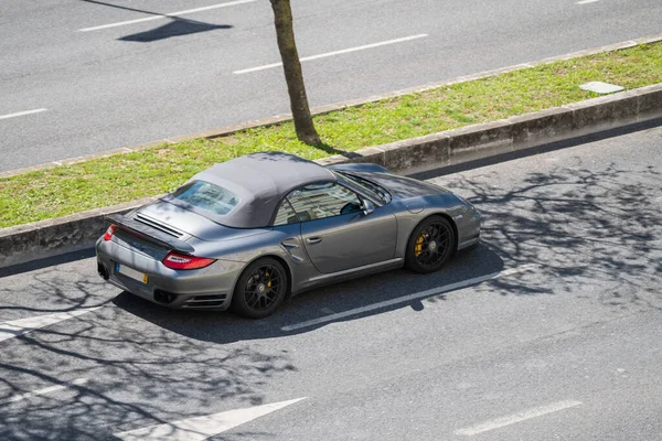 Uma Foto Carro Desportivo Porsche Turbo Nas Ruas Lisboa — Fotografia de Stock