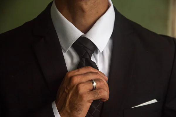 Closeup Shot Male Married Businessman Fixing His Tie — Stock Photo, Image