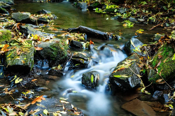 Ein Kleiner Gebirgsfluss Aus Dem Nationalpark Peneda Geres Norden Portugals — Stockfoto