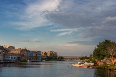 Matanzas, Küba 'daki San Juan Nehri' nin güzel bir manzarası.