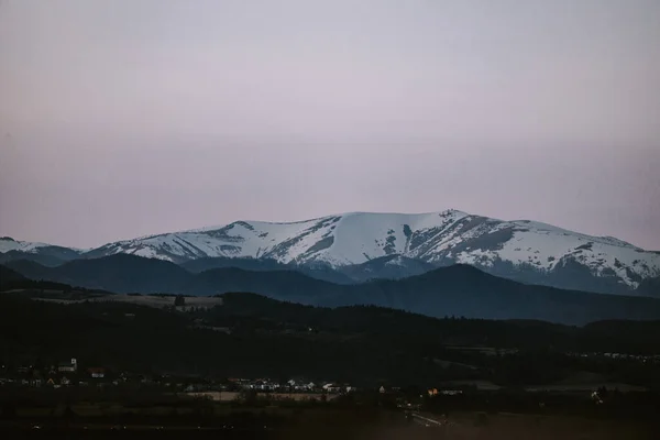 View Partially Snowed Krnzna Peak Zvolen City Slovakia Blue Hour — Stock Photo, Image