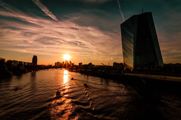 Skyline Van Frankfurt Met Europese Centrale Bank Duitsland Tijdens Zonsondergang — Stockfoto