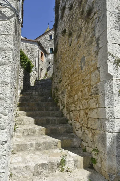 이탈리아 캄파니아 지역에 산타크로체델산니오 마을의 — 스톡 사진