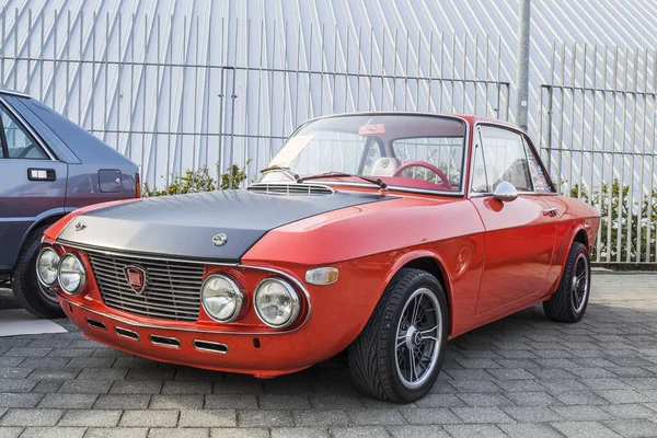 Röd Lancia Fulvia Coupe Visas Klassisk Bilutställning Zadar Kroatien — Stockfoto