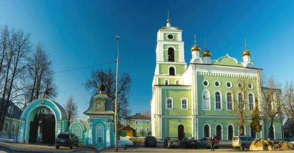 Tiro Panorâmico Igreja Trindade Dadora Vida Distrito Bogorodsky Região Moscou — Fotografia de Stock