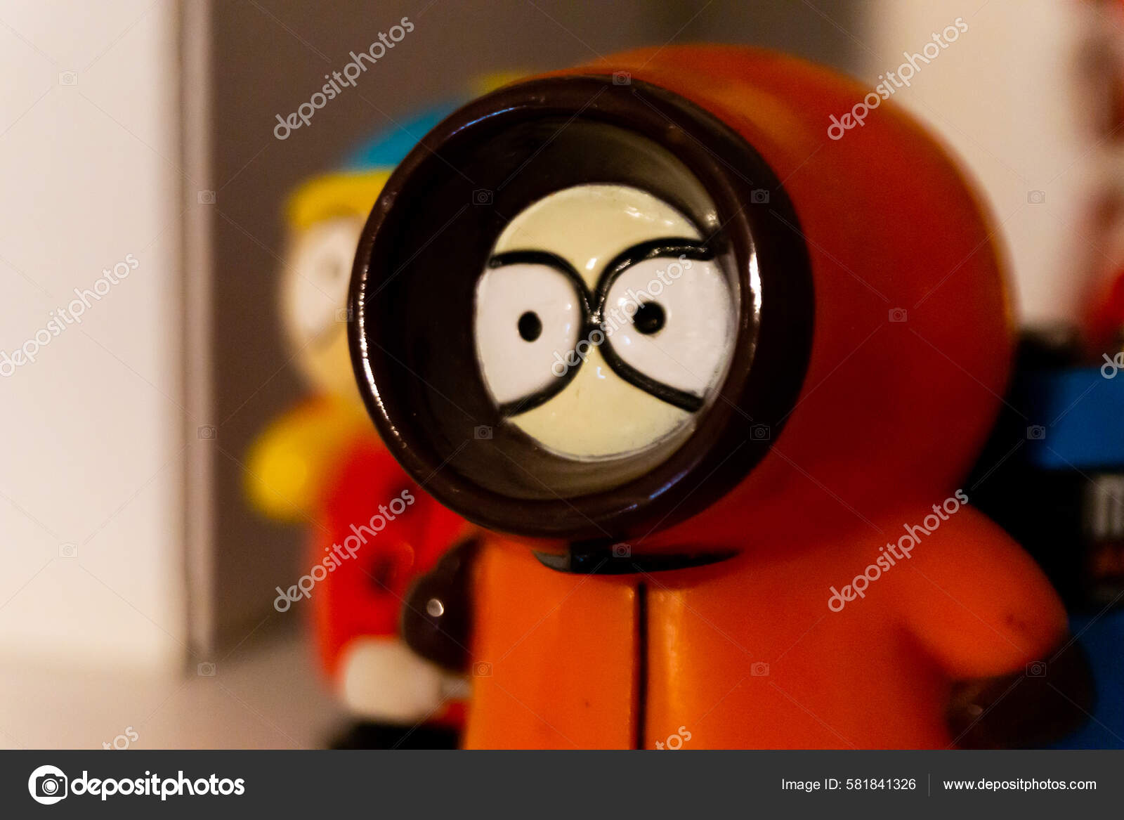 Крупный План Персонажа Southpark Kenny Action Крупным Планом.