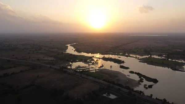 日没時のインドの土地の空中ビュー — ストック写真