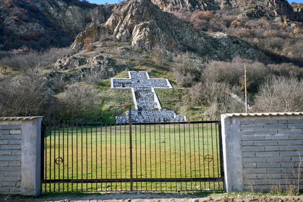 Cross Monument Rupite Honor Famous Bulgarian Seer Baba Vanga — Stock Photo, Image