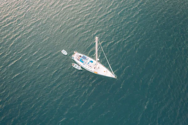 海に浮かぶ船の上からの眺め — ストック写真