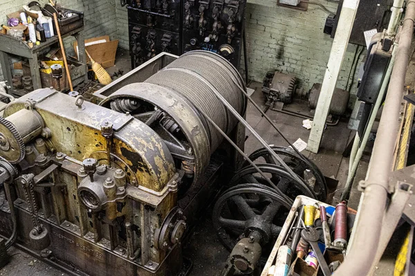 Vintage Elevator Motor Top Building — Stock Photo, Image