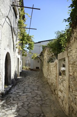 İtalya 'da Cercemaggiore' da bir caddeye yakın çekim