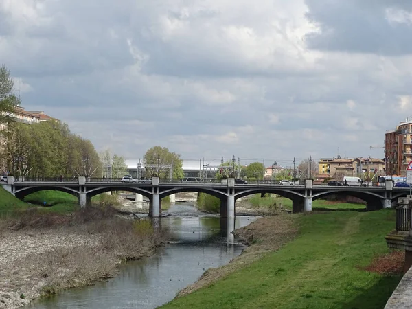 Puente Sobre Río Parma Emilia Romaña Italia — Foto de Stock