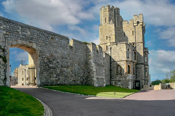 Otoyolu Dış Tasarımı Olan Yeşil Park Windsor Şatosu Londra Ngiltere — Stok fotoğraf