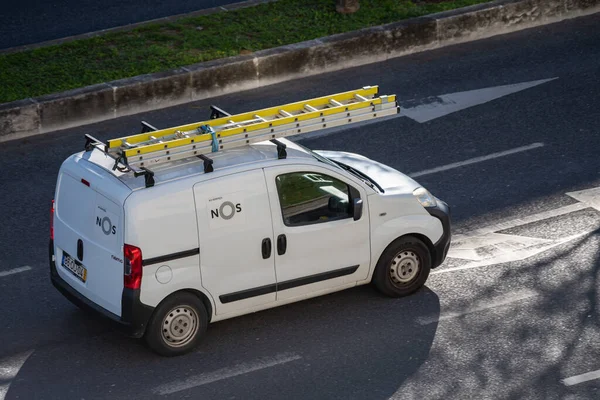 Ein Assistenzfahrzeug Des Kommunikationsunternehmens Nos Auf Den Straßen Von Lissabon — Stockfoto