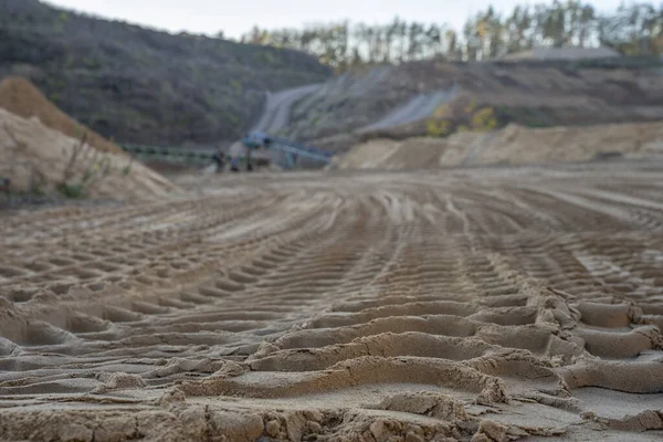 Shallow Focus Shot Sandpit Tire Marks Industrial Processes Background — Stock Photo, Image