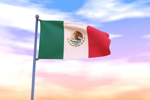 墨西哥国旗在旗杆上飘扬的国旗 背景是多云的天空 — 图库照片