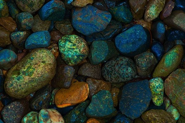 不同颜色和形状的石头的顶部视图 — 图库照片