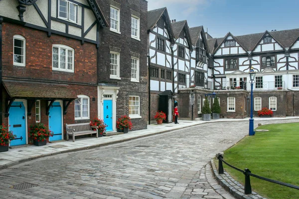 Uma Bela Foto Das Casas Dentro Dos Terrenos Castelo Windsor — Fotografia de Stock