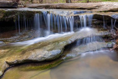 Shawnee Ulusal Ormanı 'ndaki Burden Falls, Illinois, ABD