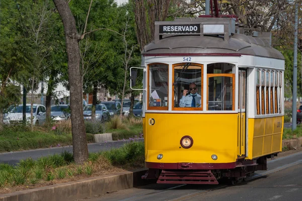 Viejo Tranvía Amarillo Histórico Avenida Julho Lisboa Portugal — Foto de Stock